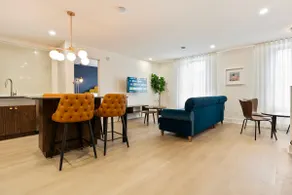 Elegant Historic Suite | Two Floors of Luxury - Image 4