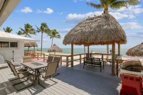 Spectacular 2BR Oceanfront Dog Friendly | Dock - Image 2