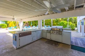 Bayfront Sunset Oasis: Dog Friendly, Pool, Dock - Image 2