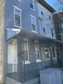 Private 1BR | City Apartment | Fairmount Ave - Image 5