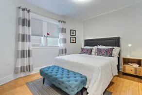 Stunning Retro – Andersonville 2 beds - Image 4