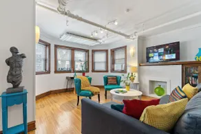 Stunning Retro – Andersonville 2 beds - Image 3