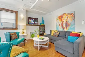 Stunning Retro – Andersonville 2 beds - Image 2