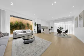 ”Enjoy a Brand-New Modern Luxury Stay ” - Image 2