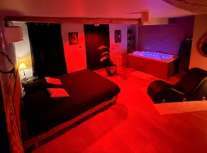 Apartment in Cusset - Image 2