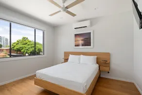 Labrador Living - Spacious Haven near Lagoon & Cafes - Image 5