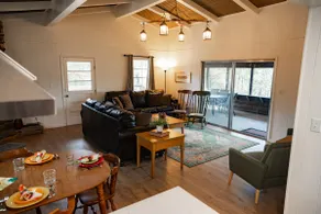 JK's Hideaway at Greers Ferry Lake - Image 2