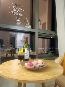 #lovely Stay#Songdo 5 minutes from Dalgit Chuseopark Station Incheon Airport 30 minutes Adjacent to Hyundai Premium Outlet - Image 2