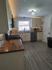 Marvelous 4 bedroom 2 bath pet friendly - Image 3