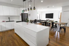 Large 4-Bed Family Home | Ideal for Longer Stays - Image 4