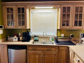 Home in country setting 3 bedrooms, 2 bath rms. - Image 3