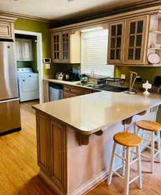 Home in country setting 3 bedrooms, 2 bath rms. - Image 2