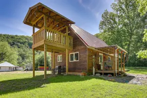 Family Cabin! Close to Greenbrier River & Snowshoe - Image 3