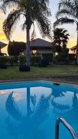 Romantic bungalow with stunning views and swimming pool - Image 4