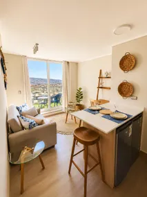 1707, Apartment with Terrace and Rooftop Pool - Image 3