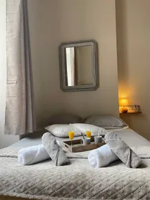 Modern cocoon in the heart of Libourne - Image 5