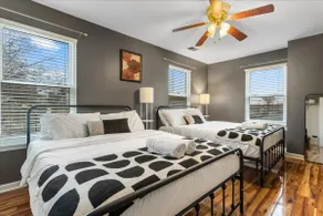 Spacious 4BR Townhouse | Sleeps 10 Near DC&Metro - Image 3