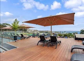 Coastal Breeze Nelson Bay, King bed, spa, pool - Image 4
