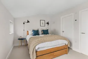 Luxury beachfront apartment | parking | Harlyn Bay - Image 3