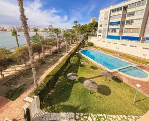 Bright apartment, pool, garage by the sea - Image 2