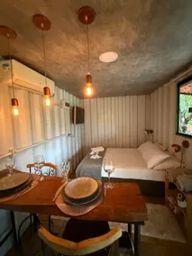 Cipó Container, Red Container - with Hot Tub and A/C. - Image 4