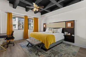 Trendy Buckhead Retreat - Image 5