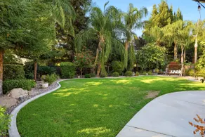 Upscale neighborhood near Sequoia & Kings Canyon - Image 3