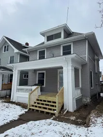 Large, recently updated 3 BR and 2 bath home - Image 2
