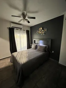 Modern and Central Apartment 3 with WiFi, A/C and Parking - Image 2