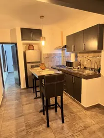 Modern and Central Apartment 3 with WiFi, A/C and Parking - Image 5