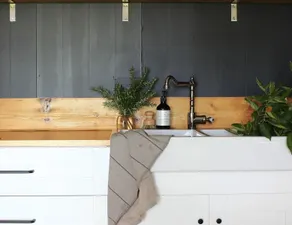 The Milkman's Shack - Image 3