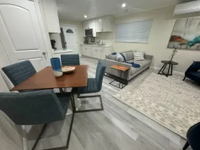 1855 Washington Unit B - Image 2