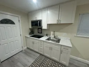 1855 Washington Unit B - Image 5