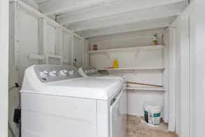 Charming 1BR Cottage Near Downtown Lafayette - Image 5