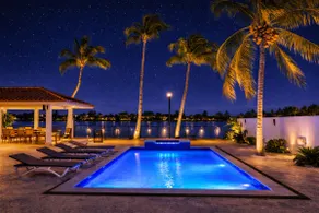Lake House Oasis heated pool and amazing views! - Image 4