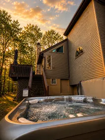 Cozy Mountain, Poconos, Hot Tub, Game Rm, Ski - Image 3