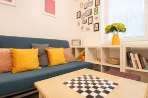 Cozy, Central & Quiet Gem – Walk Everywhere! - Image 5