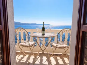 Riva Felice - Romantic Experience with Lake View - Image 2