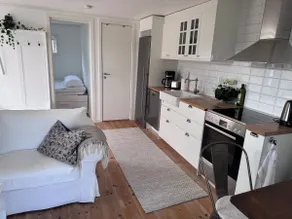 Guesthouse with the sea as your neighbor in Torslanda - Image 3