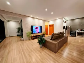 Voice-controlled house - 86” TV - Pay for 2 nights, get 1 night free - Image 5