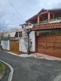 Family Home - Image 5