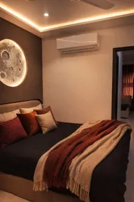 Cubé | 2 Bed | Self Check-in | Gulberg | MM Alam - Image 3