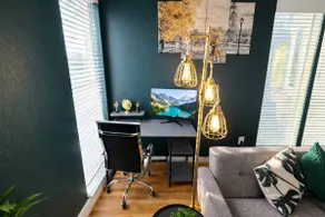 Trendy 3BR I Free Parking I Workspace - Image 3