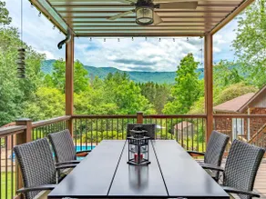 4BR Retreat w/Pool+Hot Tub-Sleep 10-Near Asheville - Image 5