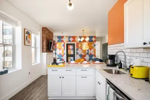 Modern 1br Brick KingBed +Close to DT - Image 3
