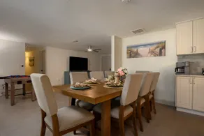 Coastal Family Escape with Private Pool Near Beaches - Image 3