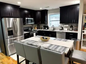 Spacious 3BR Near EWR, MetLife & NYC | Parking - Image 4