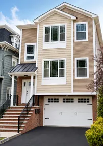 Spacious 3BR Near EWR, MetLife & NYC | Parking - Image 2