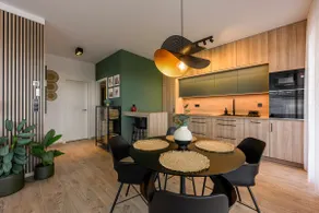 OpenSky Terrace with free parking - Image 4