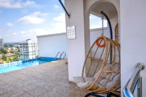 Modern 2BR Westlands, Walk to Sarit, Pool, Gym - Image 5